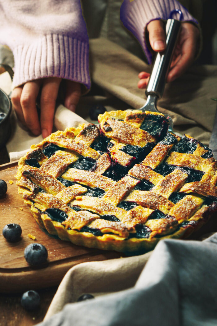 Get your Berry Fix with This Seasonal Berry-licious Huckleberry Pie Recipe