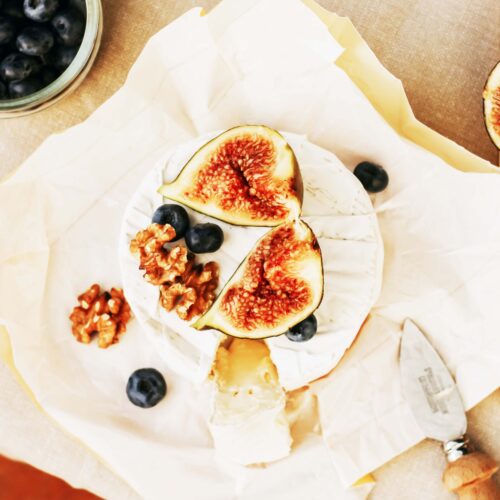 Melted brie with figs recipe